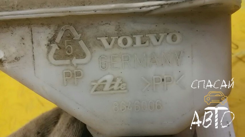 Volvo S60 Цилиндр тормозной главный - OEM 8602367