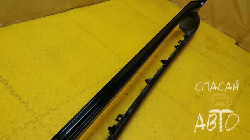 Toyota Land Cruiser (200) Накладка на порог (наружная)