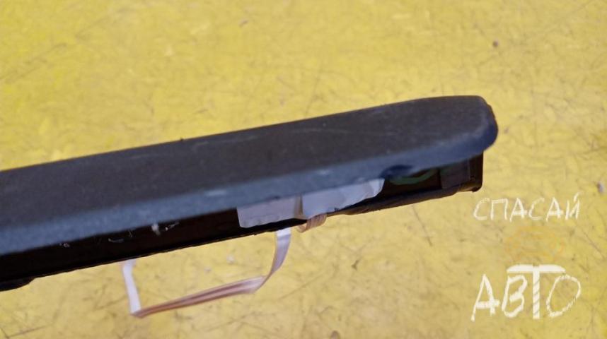 Audi Q8 (4MN) Накладка порога (внутренняя)
