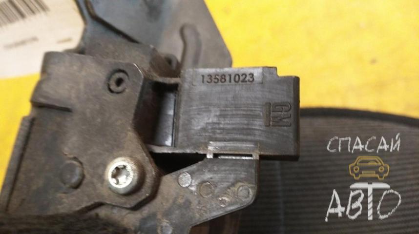 Opel Astra J Замок багажника