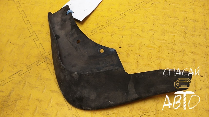 Renault Duster Брызговик передний - OEM 638535922R