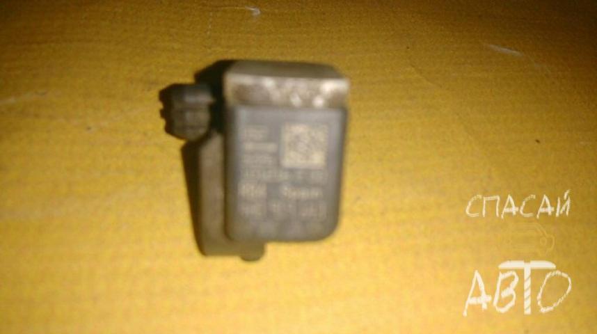 Audi A6 (C4) Датчик AIR BAG