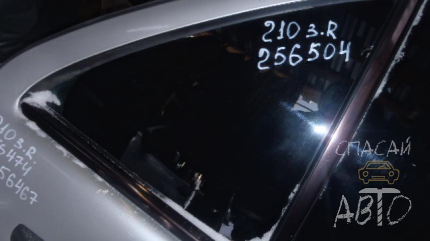 Mercedes-Benz W210 E-klasse Стекло двери задней правой (форточка)