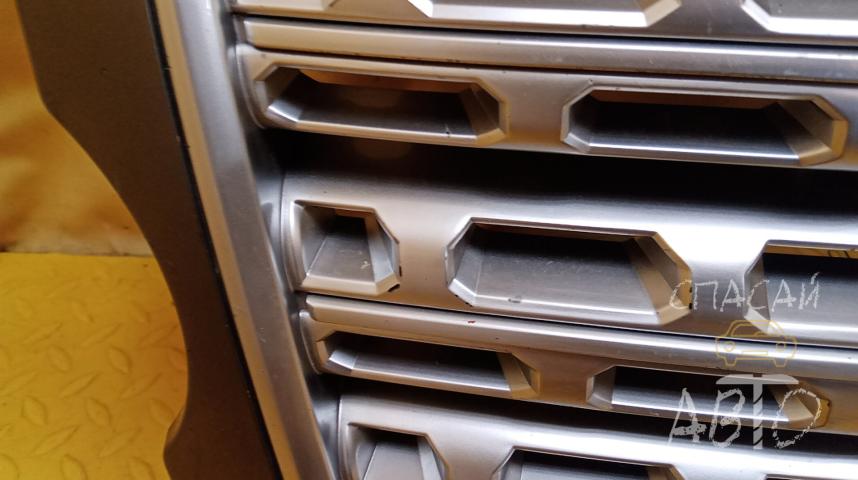Land Rover Range Rover IV Решетка радиатора