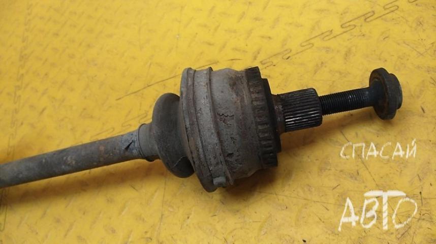Audi A6 (C4) Полуось задняя