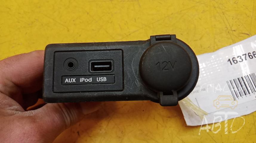 KIA Venga Разъём
