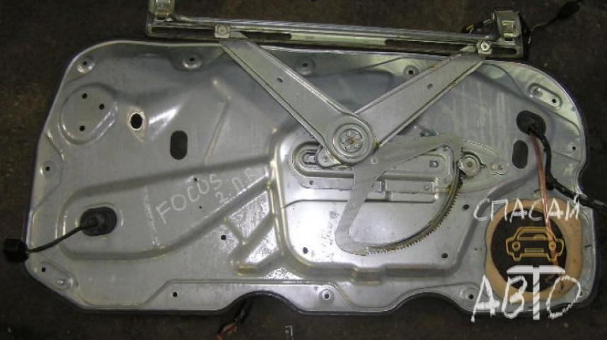 Ford Focus II Стеклоподъемник передний правый