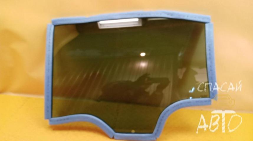 Skoda Rapid Стекло двери задней левой