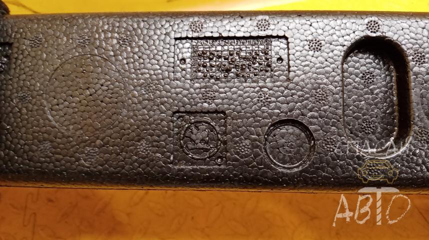 Skoda Rapid Наполнитель переднего бампера