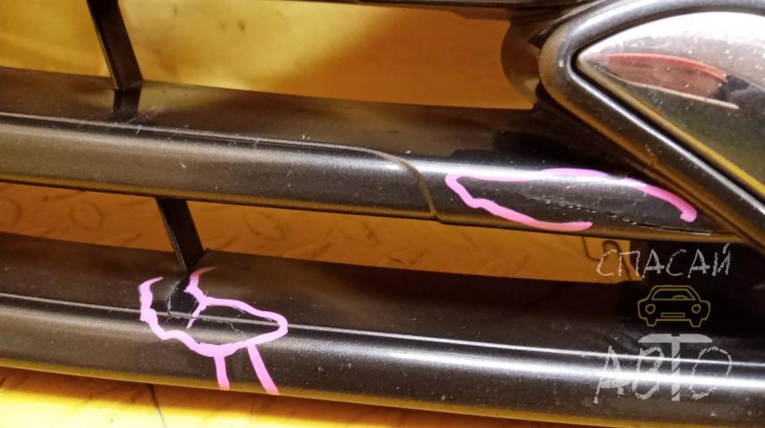 Suzuki SX4 II Решетка радиатора