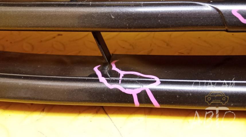 Suzuki SX4 II Решетка радиатора