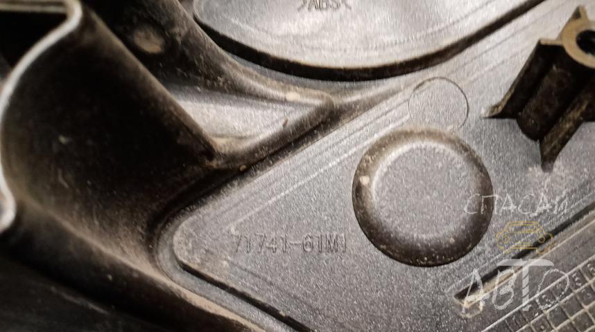 Suzuki SX4 II Решетка радиатора