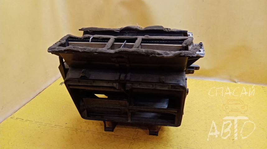 Volvo S80 Корпус отопителя