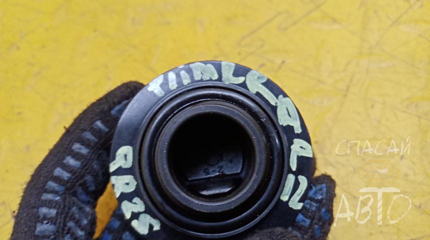 Nissan Primera P12E Крышка маслозаливной горловины