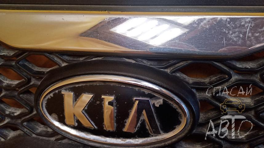 KIA RIO II Решетка радиатора