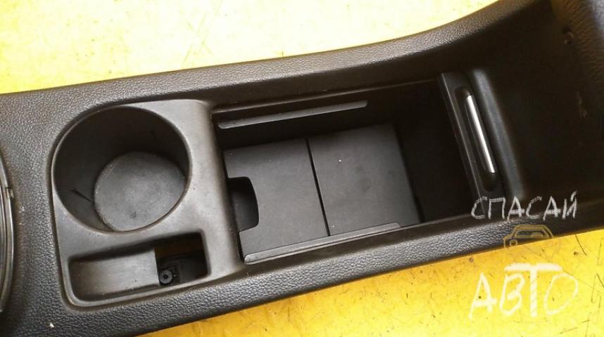 Opel Astra J Консоль