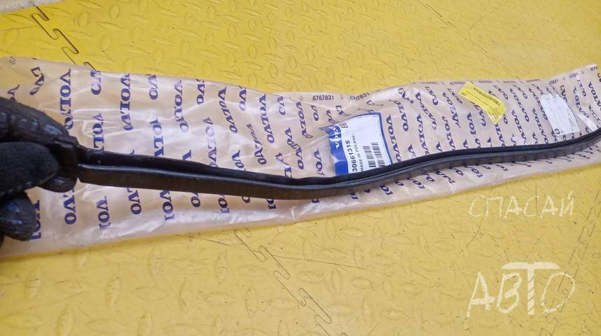 Volvo S40 Уплотнитель (внутри)