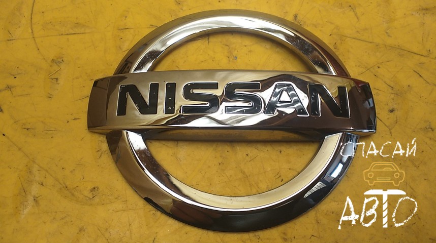 Nissan Pathfinder (R52) Эмблема - OEM 908903KA0A