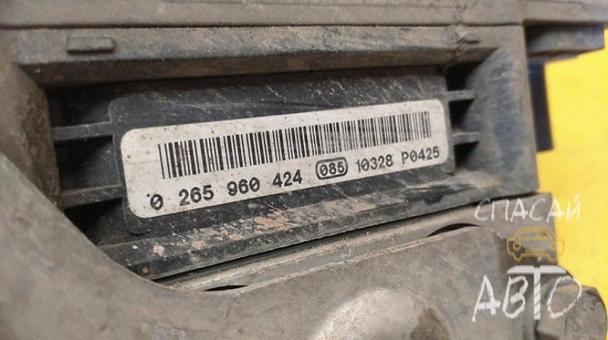 BMW 7-series F01,F02 Блок ABS (насос)