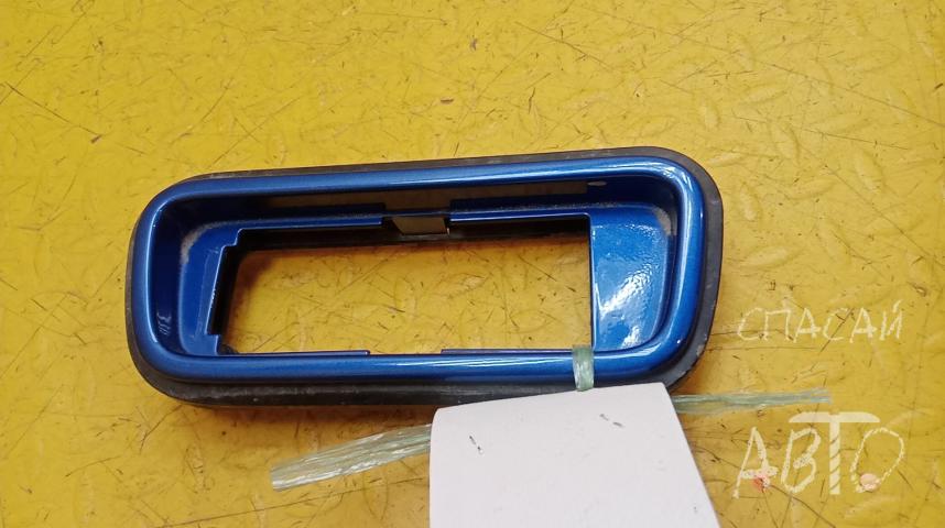 Mitsubishi ASX Кронштейн фары