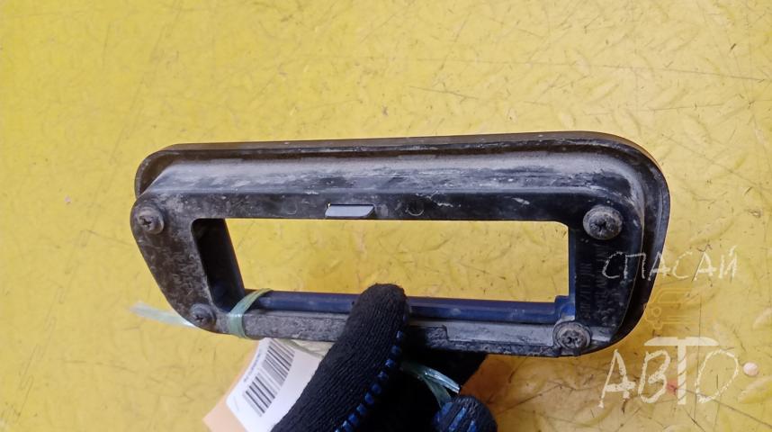 Mitsubishi ASX Кронштейн фары