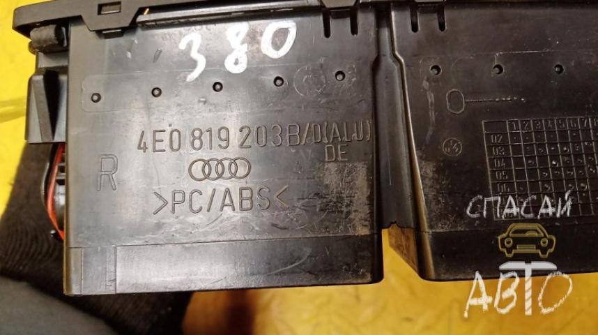 Audi A8 (4D) Дефлектор воздушный