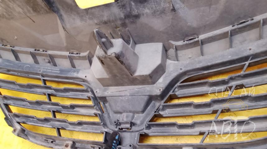 Renault Arkana Решетка радиатора