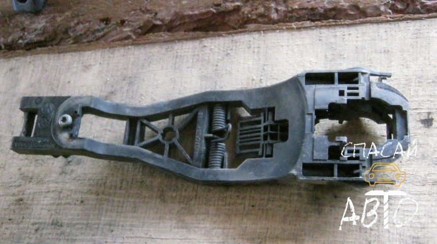 Skoda Octavia (A5 1Z-) Ручка двери передней правой наружная - OEM 6Q4839885