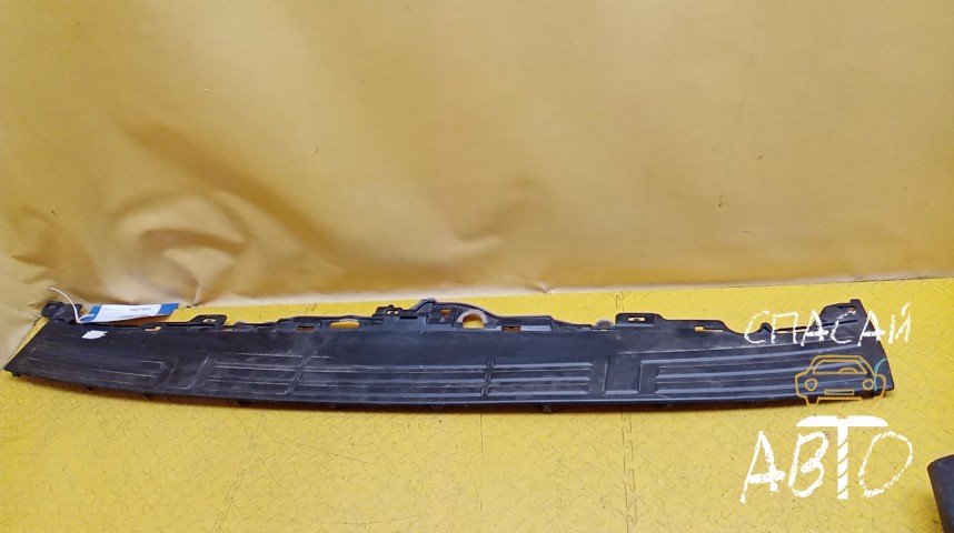 Toyota Land Cruiser (200) Накладка заднего бампера - OEM 5216260090