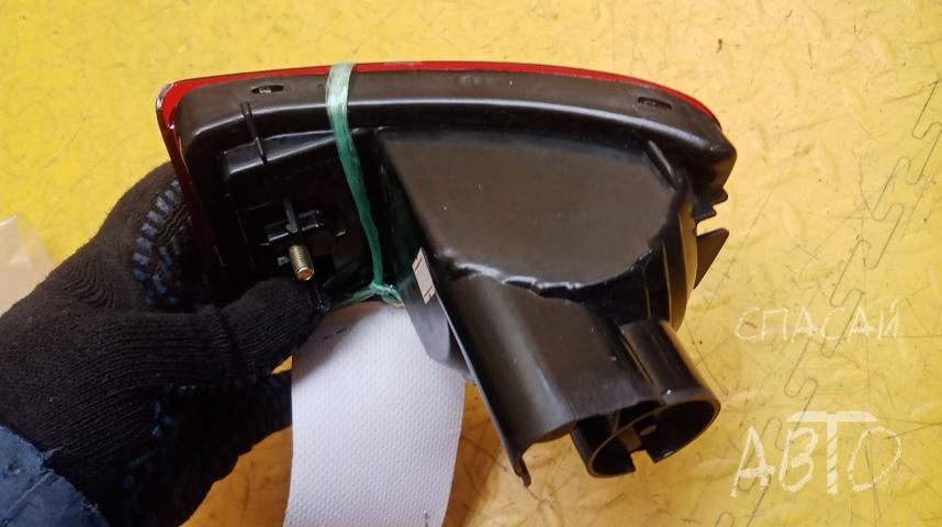 Toyota Land Cruiser (120)-Prado Фонарь задний