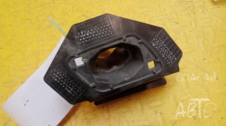 Volkswagen Tiguan Кронштейн (сопут. товары)