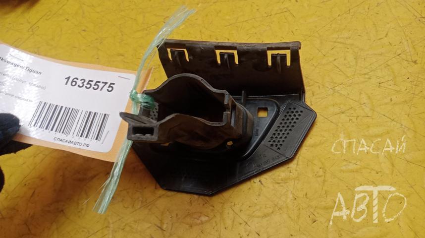 Volkswagen Tiguan Кронштейн (сопут. товары)