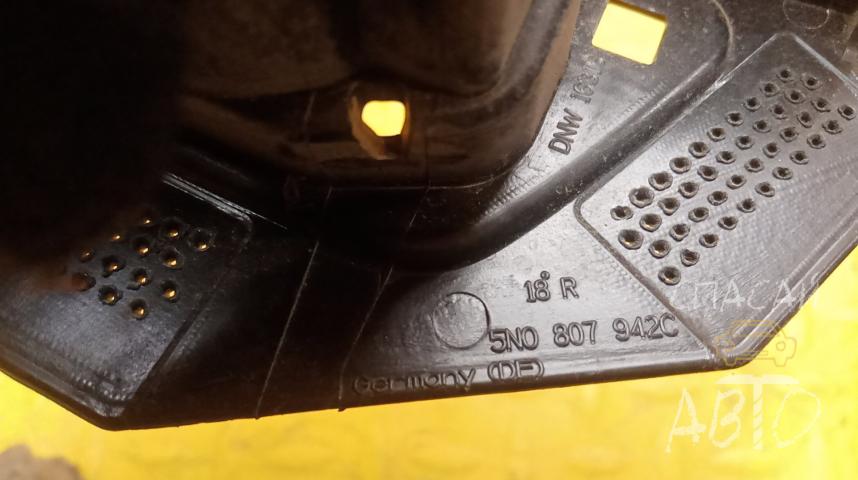 Volkswagen Tiguan Кронштейн (сопут. товары)