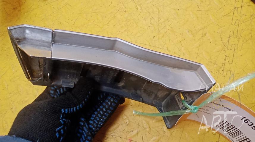 Volkswagen Touareg III Накладка крыла