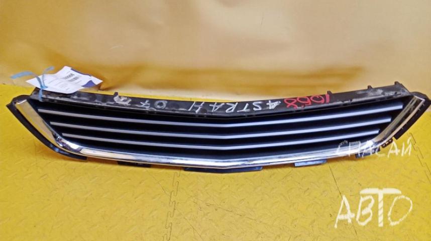 Opel Astra H / Family Решетка в бампер