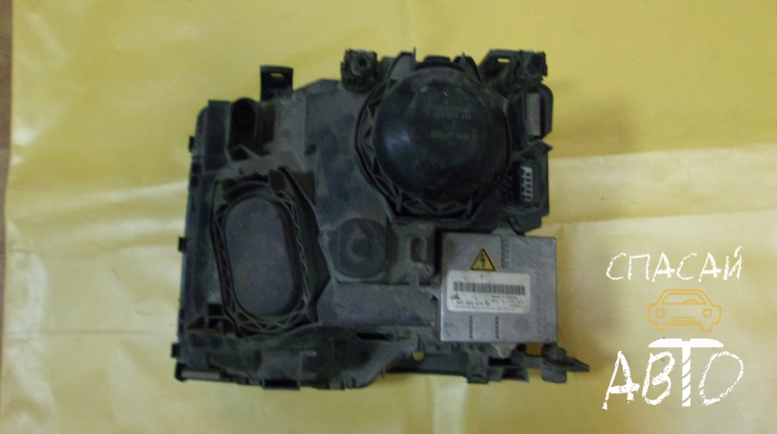 Land Rover Range Rover III (LM) Фара правая - OEM XBC001300