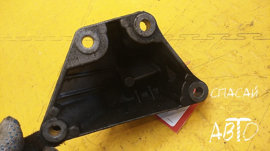 BMW 7-серия F01/F02 Кронштейн двигателя - OEM 22116775904