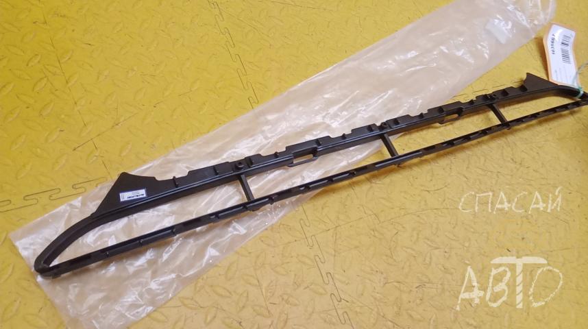 Audi A4 (B8) Решетка в бампер