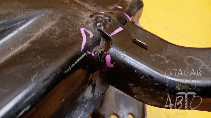 Volkswagen Polo (RUS) Усилитель переднего бампера