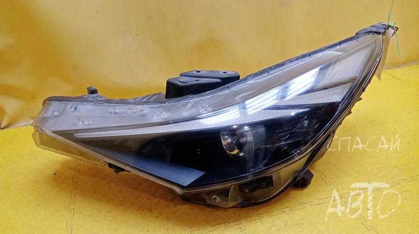 Hyundai Elantra Фара левая