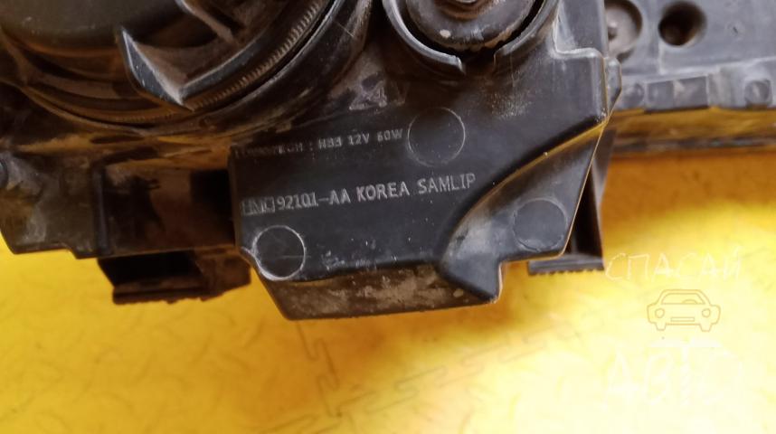 Hyundai Elantra Фара левая