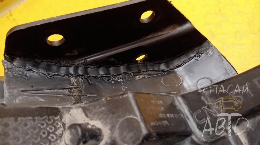 Hyundai Elantra Фара левая