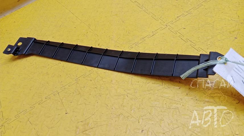 Nissan Pathfinder (R51M) Воздуховод радиатора