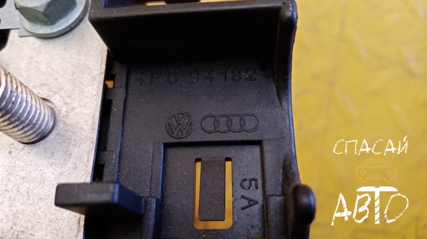 Audi A6 (C6,4F) Блок предохранителей - OEM 4F0941824