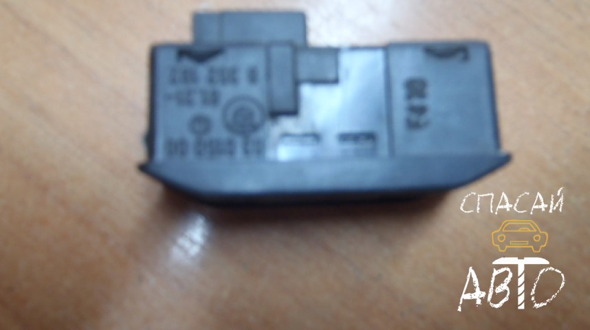 Skoda Octavia (A5 1Z-) Кнопка стеклоподъемника - OEM 1Z0959856