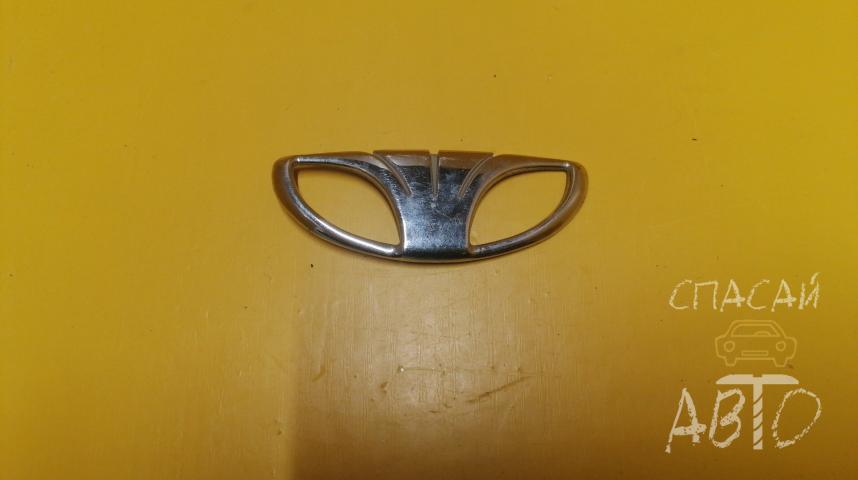 Daewoo Nexia Эмблема