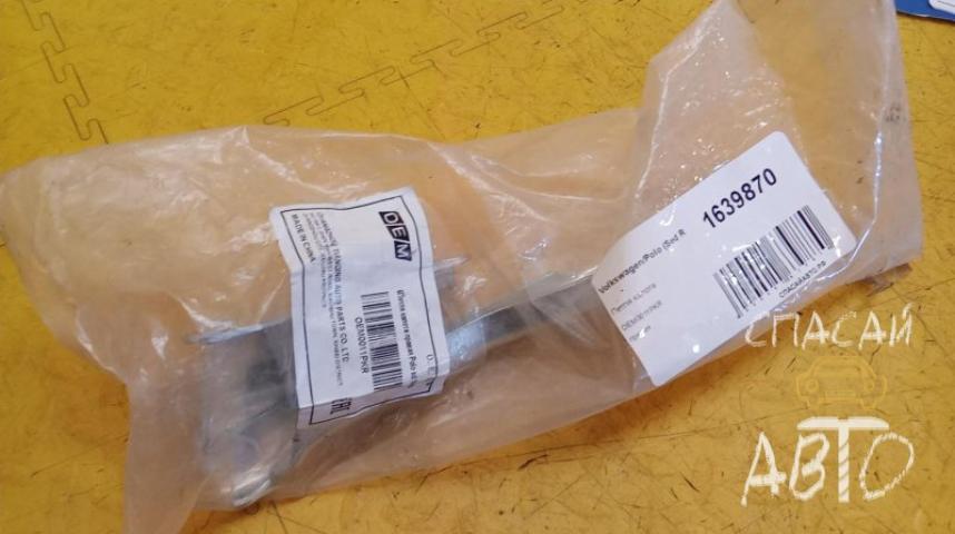 Volkswagen Polo (Sed RUS) Петля капота