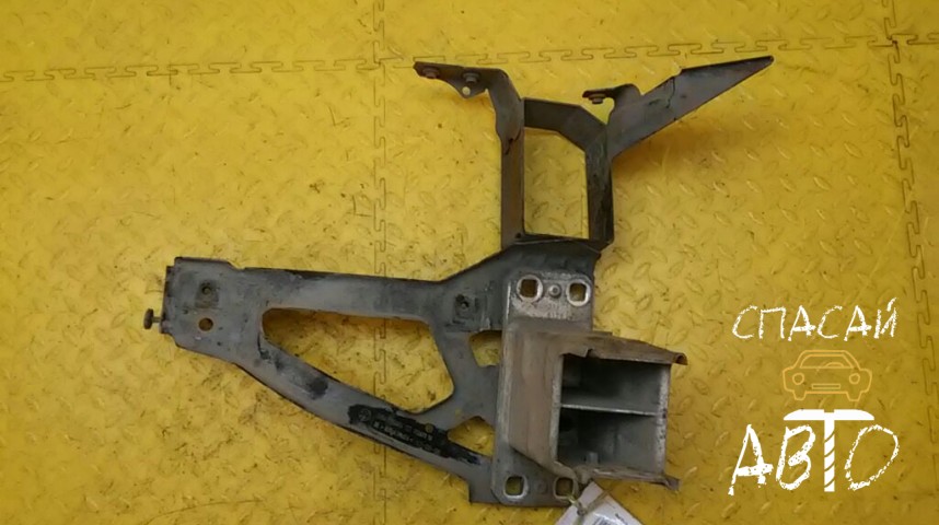 BMW 5-серия E60/E61 Кронштейн фары - OEM 51647163484