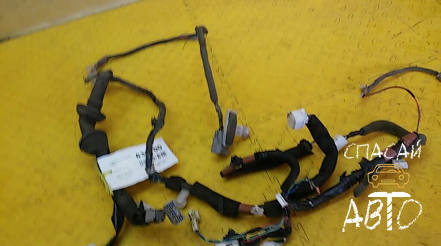 Toyota Land Cruiser (100) Проводка (коса) - OEM 8215160343