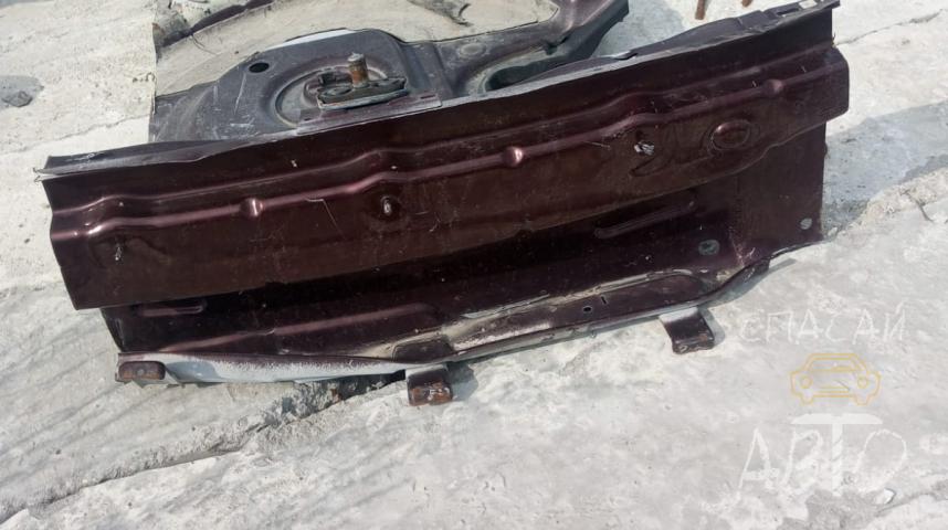 Skoda Yeti Панель задняя